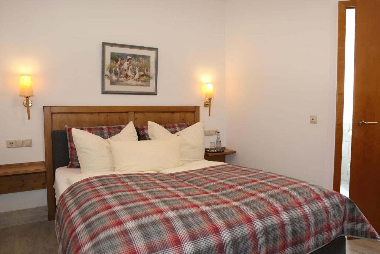 Hotel Zum Weissen Roessel Walldorf  Eksteriør billede