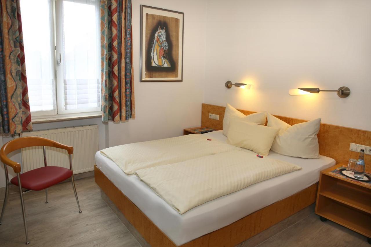 Hotel Zum Weissen Roessel Walldorf  Eksteriør billede