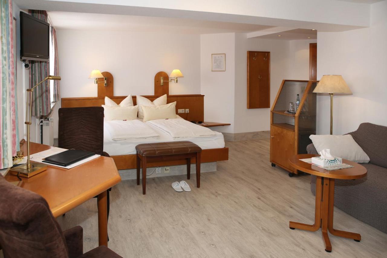 Hotel Zum Weissen Roessel Walldorf  Eksteriør billede