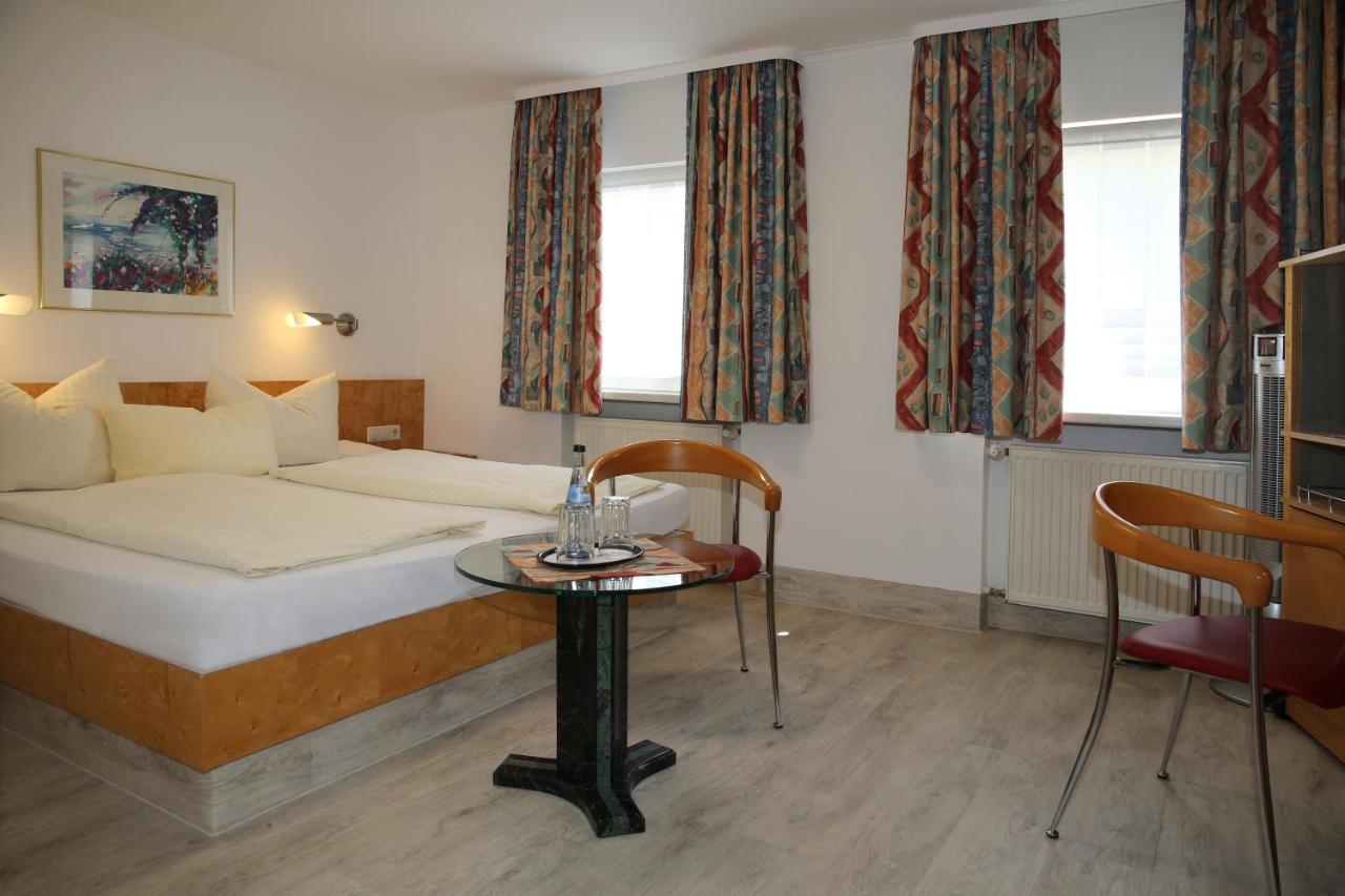 Hotel Zum Weissen Roessel Walldorf  Eksteriør billede