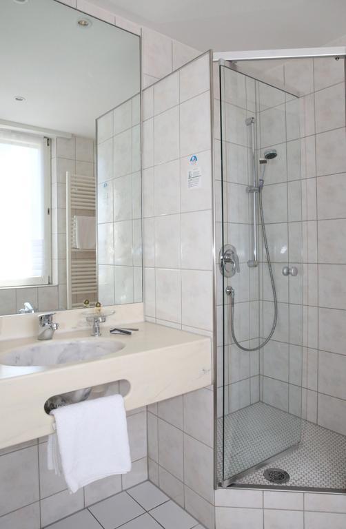 Hotel Zum Weissen Roessel Walldorf  Værelse billede